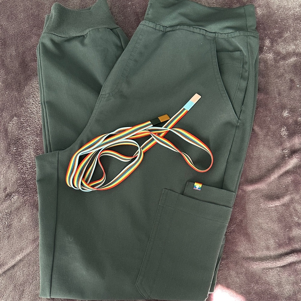 Figs Dark Green Joggers with Multicolor Drawstring